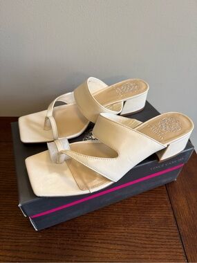 Vince Camuto Sasienda Women’s Cream Leather Block Heel Sandals NEW 10